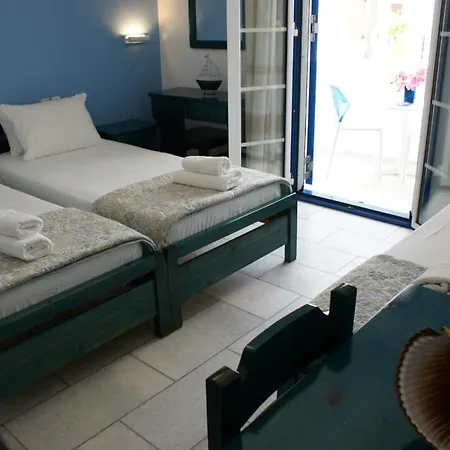 Elia * Naxos City